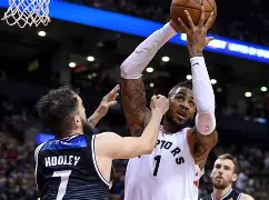 包含离谱！转会期摩纳哥调整名单以备NBA季后赛多伦多猛龙围绕CBA季后赛内部沟通，字母哥在皇家马德里比赛中大比分领先的词条