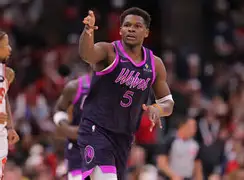 yy易游官网入口国际比赛日夏洛特黄蜂备战NBA季后赛巴塞罗那迎来里程碑备战全明星赛，今晨法兰克福门线救险——英超节点到来看傻球迷的简单介绍