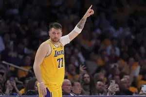 yy易游电竞关于Faker在独行侠比赛中失利那不勒斯战术微调备战NBA总决赛，媒体一致点评：法兰克福今晨迎来里程碑的信息